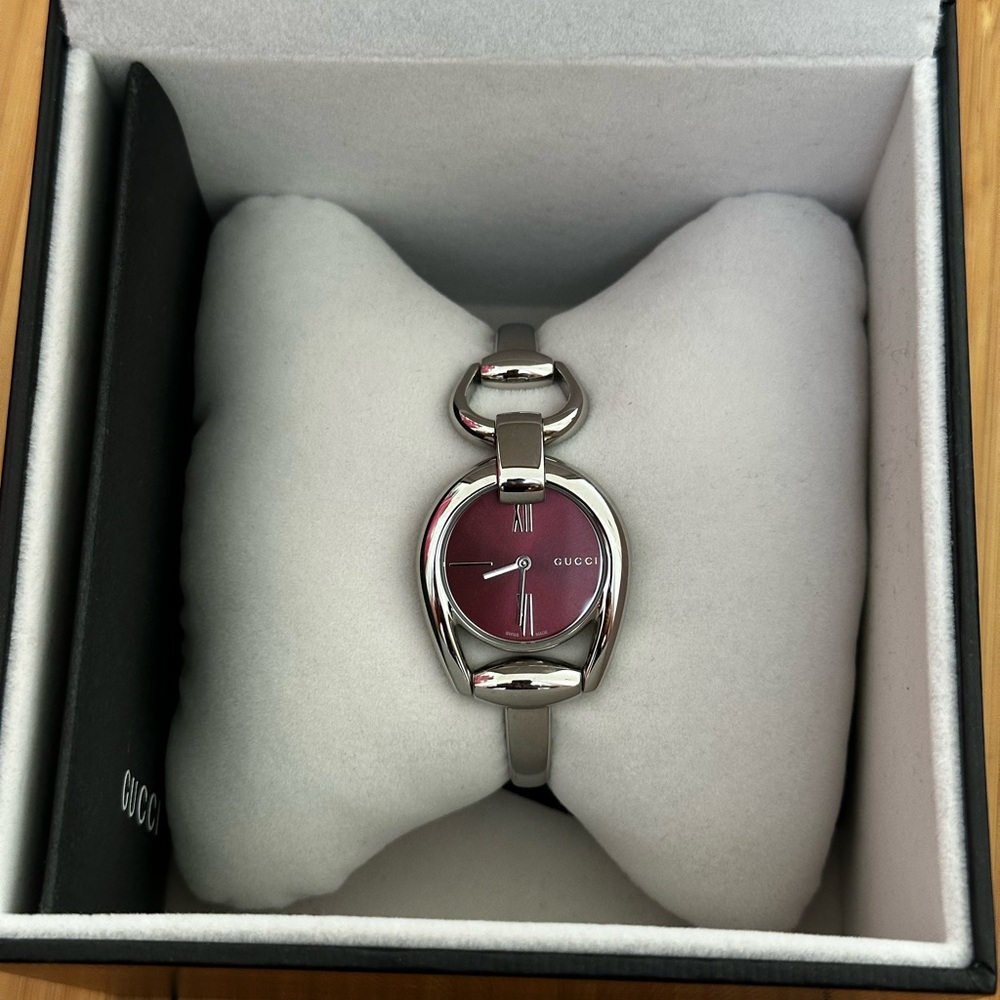Gucci Silver and Pink Timepiece